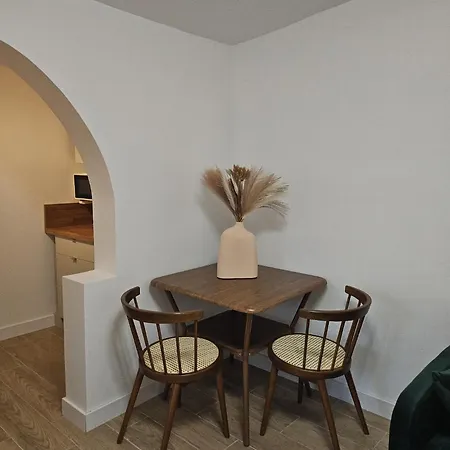 Riviera Apartment *